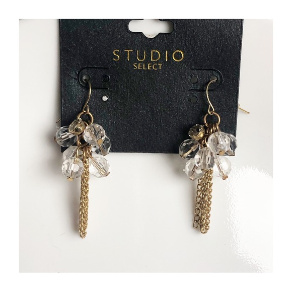 NWT Studio Select Clear Beaded Dangle Earrings with Gold Tone Tiny Link Chains - Picture 1 of 6